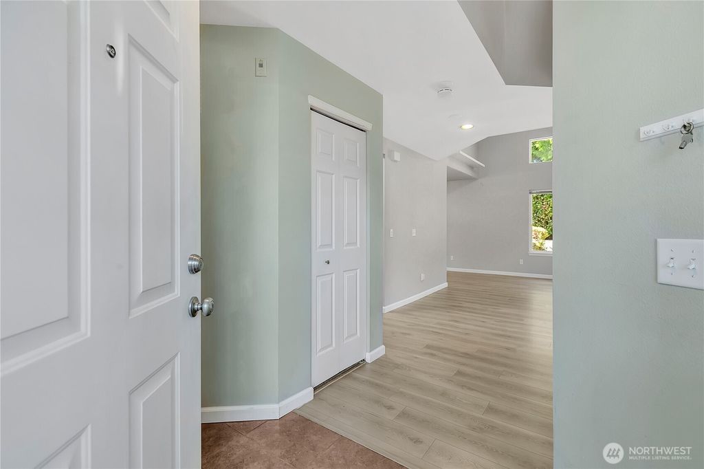 Photo of 11536 SE 221st Place, Kent, WA 98031 (MLS # 2390010)