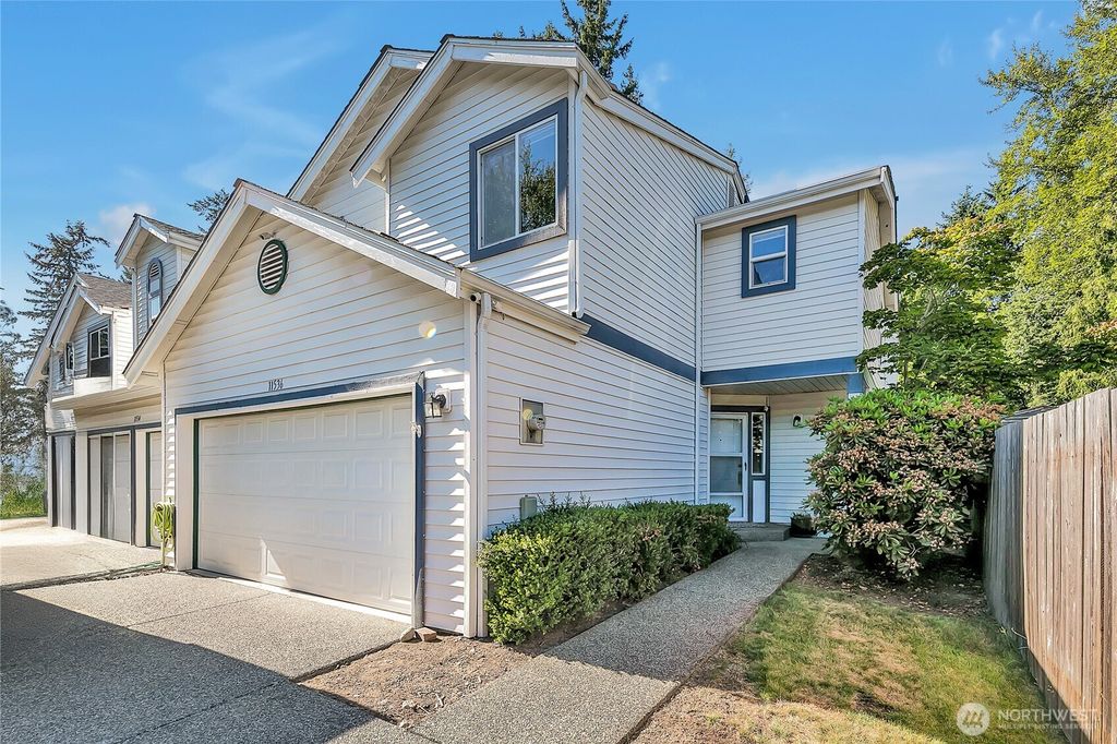 Photo of 11536 SE 221st Place, Kent, WA 98031 (MLS # 2390010)