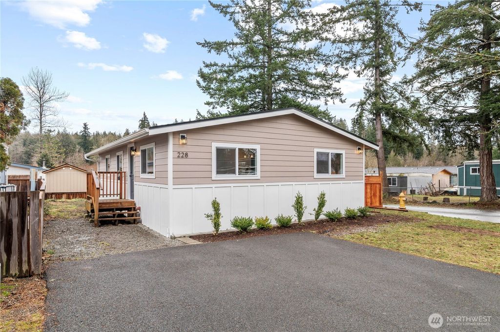Photo of 31108 3rd Avenue #228, Black Diamond, WA 98010 (MLS # 2332801)