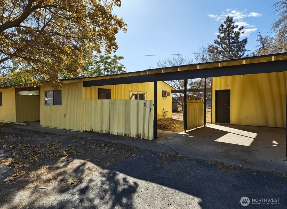 205 March Street NE