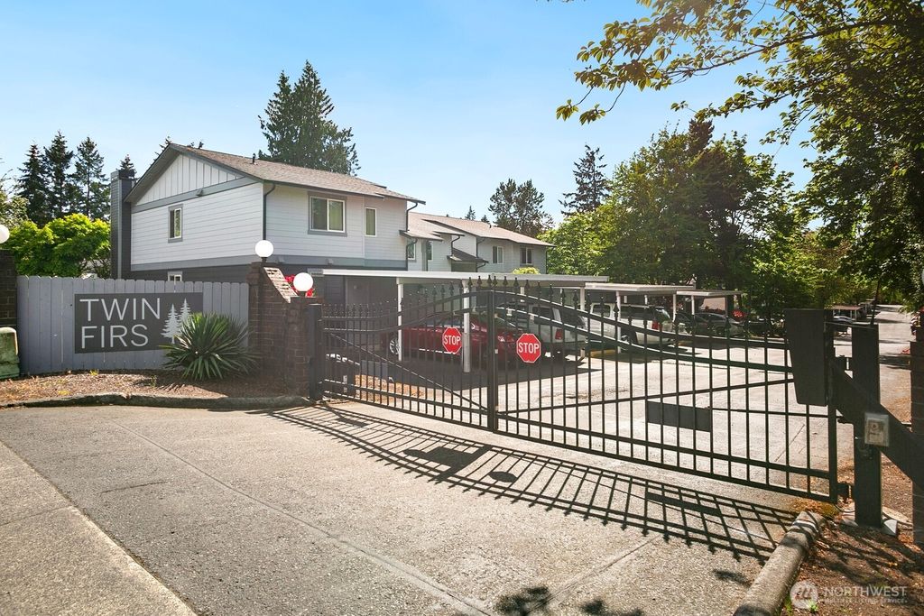 Photo of 25735 115th Avenue SE #J103, Kent, WA 98030 (MLS # 2377091)
