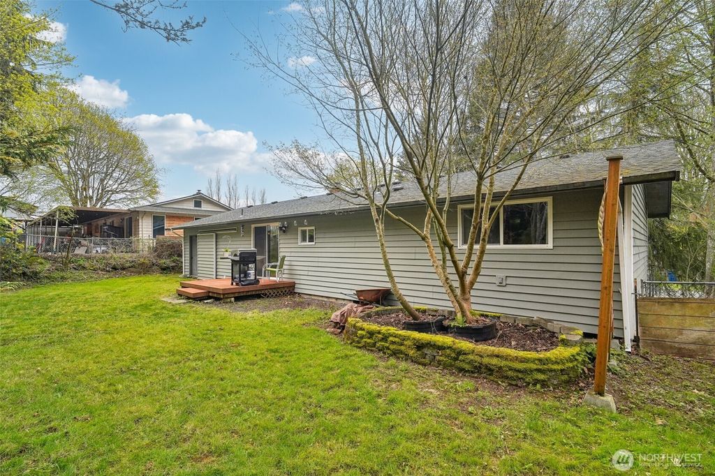 Photo of 803 94th Avenue SE, Lake Stevens, WA 98258 (MLS # 2345422)