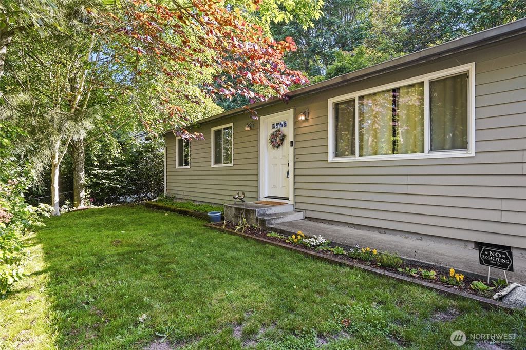 Photo of 803 94th Avenue SE, Lake Stevens, WA 98258 (MLS # 2345422)