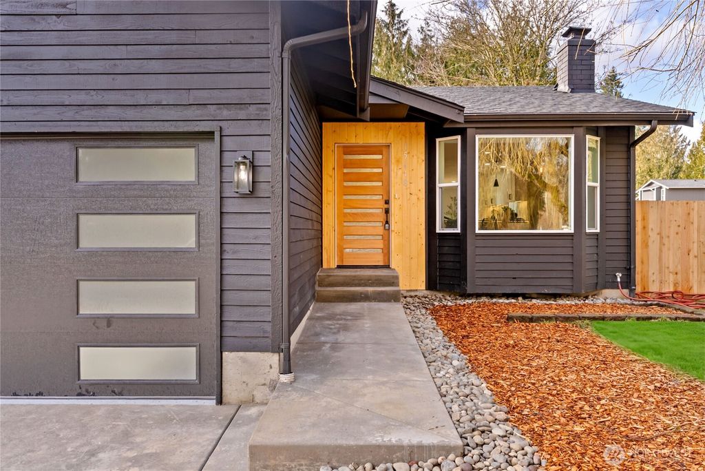 Photo of 15618 88th Avenue E, Puyallup, WA 98375 (MLS # 2480955)