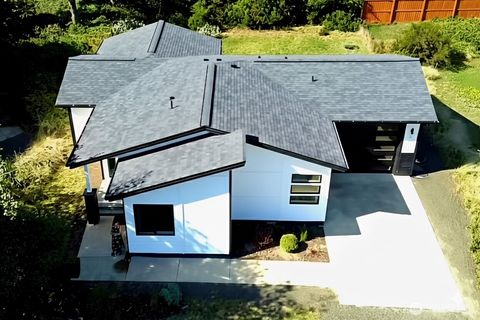 Photo of 241 Ocean Shores Boulevard SW, Ocean Shores, WA 98569 (MLS # 2436129)