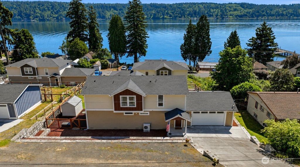 Photo of 5584 Madrona Avenue NE, Bremerton, WA 98311 (MLS # 2476901)