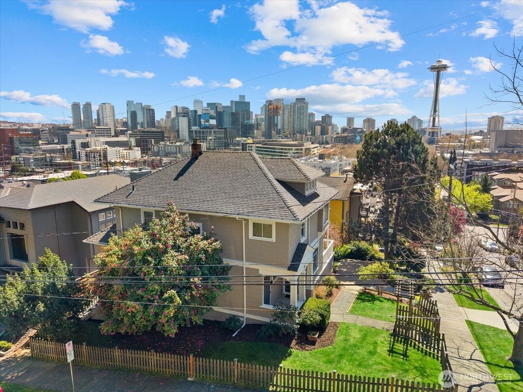 Photo of 920 4th Avenue N, Seattle, WA 98109 (MLS # 2507939)