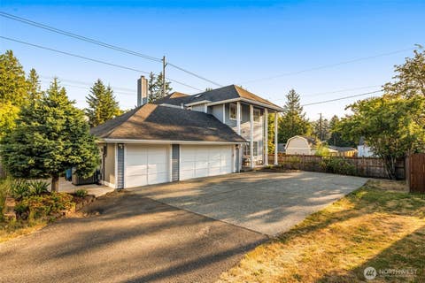 Photo of 20721 122nd Place SE, Kent, WA 98031 (MLS # 2554256)