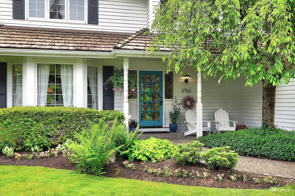 Photo of 17421 NE 139th Place, Redmond, WA 98052 (MLS # 1986143)