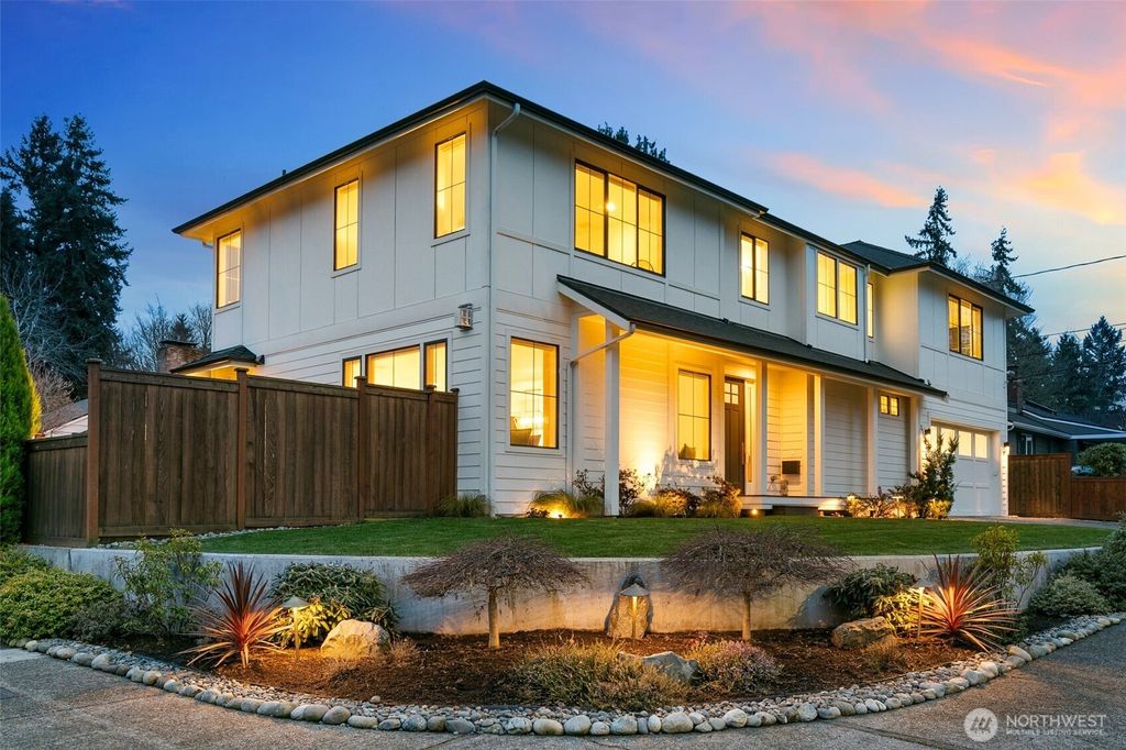 Photo of 4215 NE 82nd Street, Seattle, WA 98115 (MLS # 2474587)