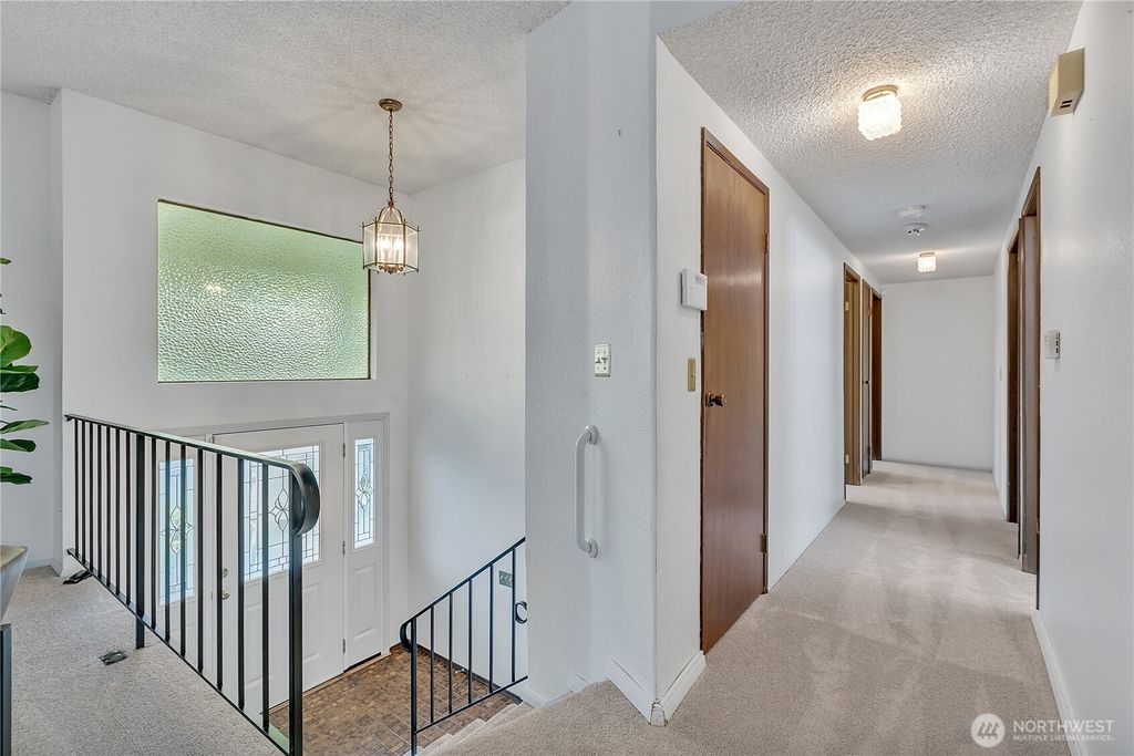 Photo of 17500 160th Avenue SE, Renton, WA 98058 (MLS # 2358458)