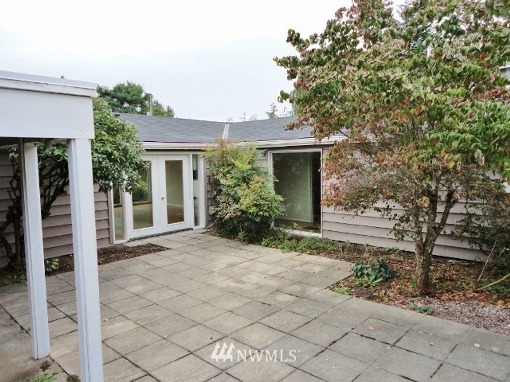 listing image 936348559147