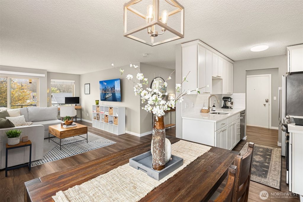 Photo of 5501 11th Avenue NW #204, Seattle, WA 98107 (MLS # 2506418)