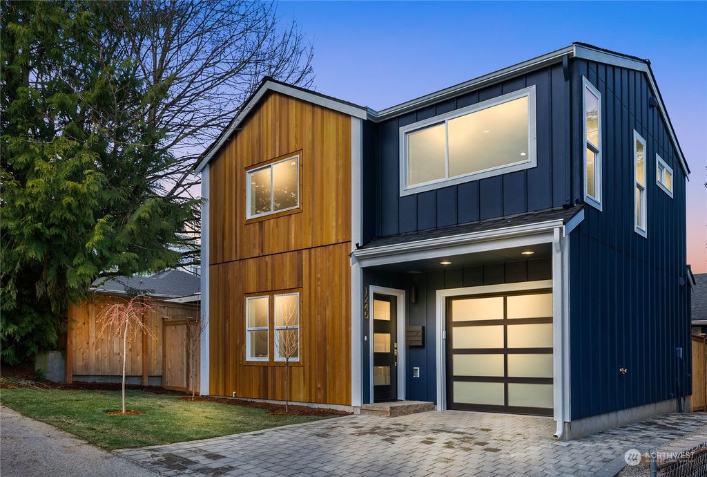 Photo of 1245 NE 97th Street, Seattle, WA 98115 (MLS # 2199315)