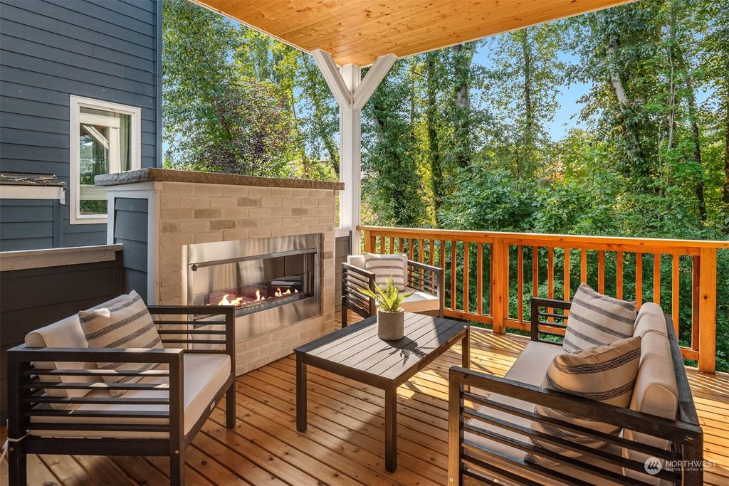 Photo of 9730 Lindsay Place S, Seattle, WA 98118 (MLS # 2273582)