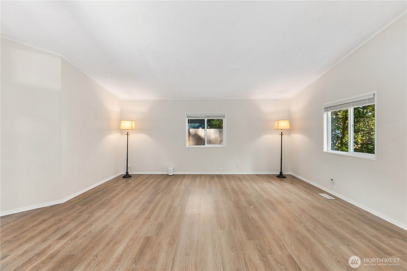 14002 Sandy Point West NW