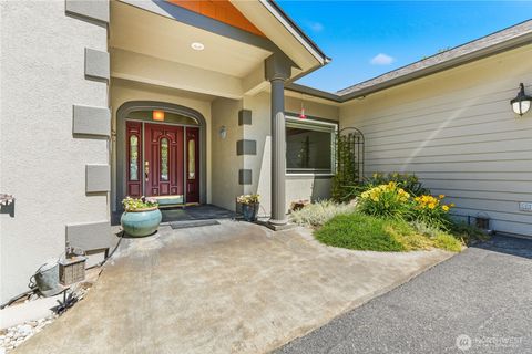 Photo of 2777 Number 1 Canyon Road, Wenatchee, WA 98801 (MLS # 2542865)