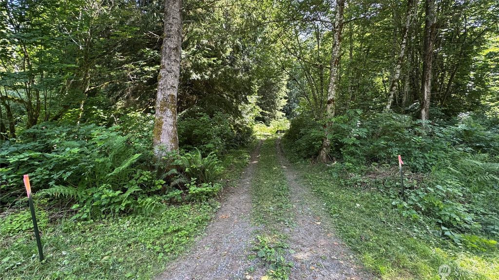 Photo of 44701 SE Edgewick Road, North Bend, WA 98045 (MLS # 2403754)