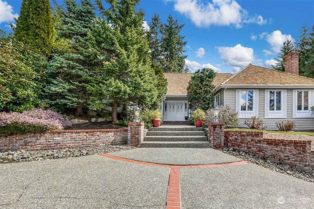 Photo of 14360 155th Avenue NE, Woodinville, WA 98072 (MLS # 2050303)