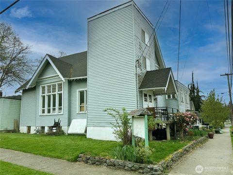 Photo of 310 Gladstone Street, Bellingham, WA 98225 (MLS # 2517082)