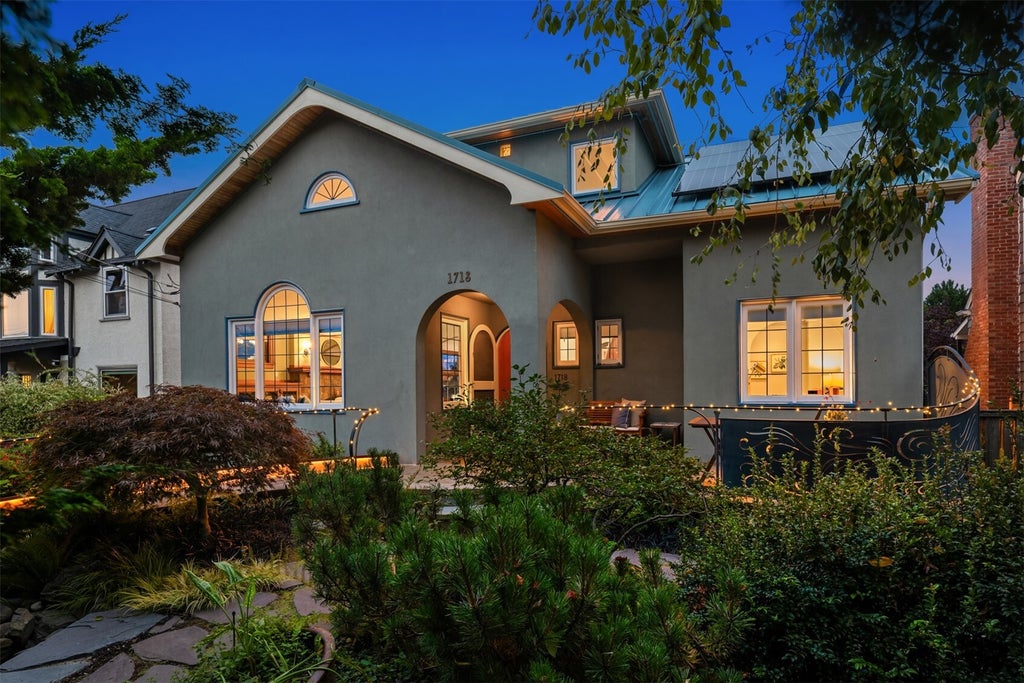 Photo of 1718 Palm Avenue SW, Seattle, WA 98116 (MLS # 2597062)