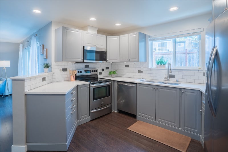 11920 98th Avenue NE 302