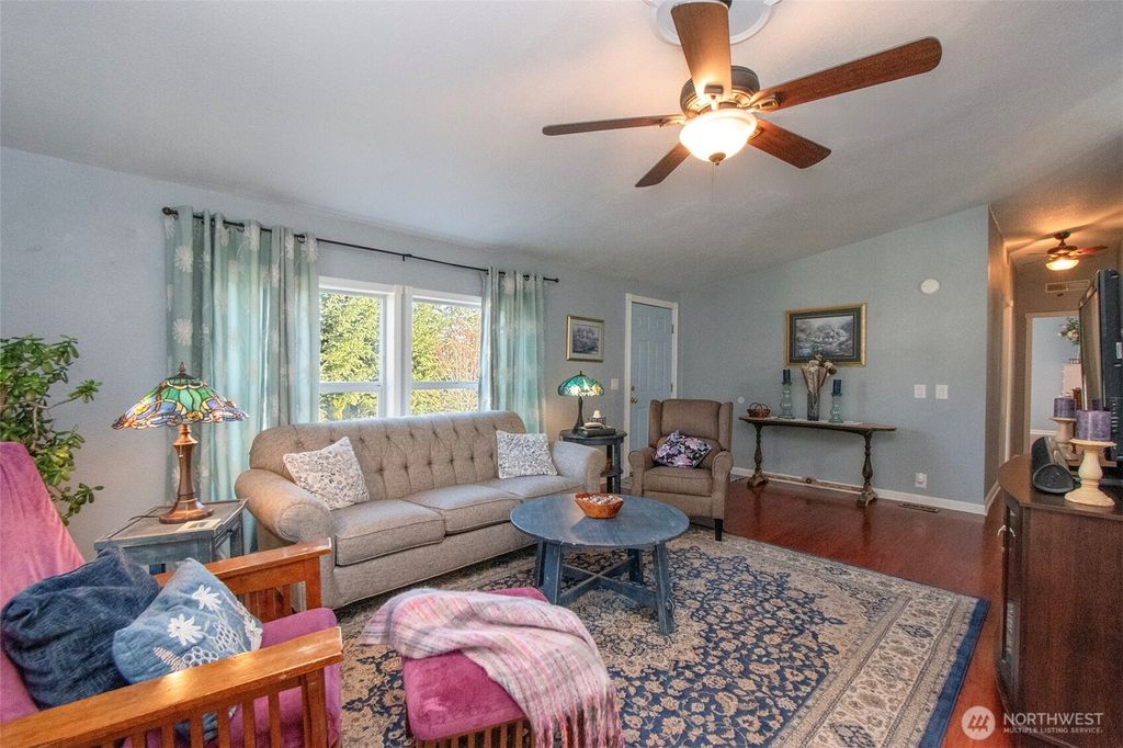 Photo of 202 S Bayview Avenue, Port Angeles, WA 98362 (MLS # 2490416)