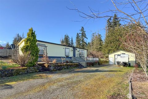 Photo of 202 S Bayview Avenue, Port Angeles, WA 98362 (MLS # 2490416)