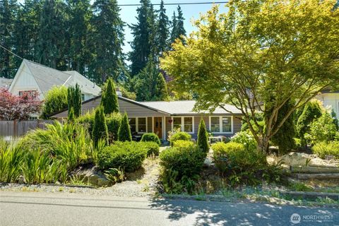 Photo of 10425 SE 20th Street, Bellevue, WA 98004 (MLS # 2414096) Photo of 10425 SE 20th Street, Bellevue, WA 98004 (MLS # 2414096)