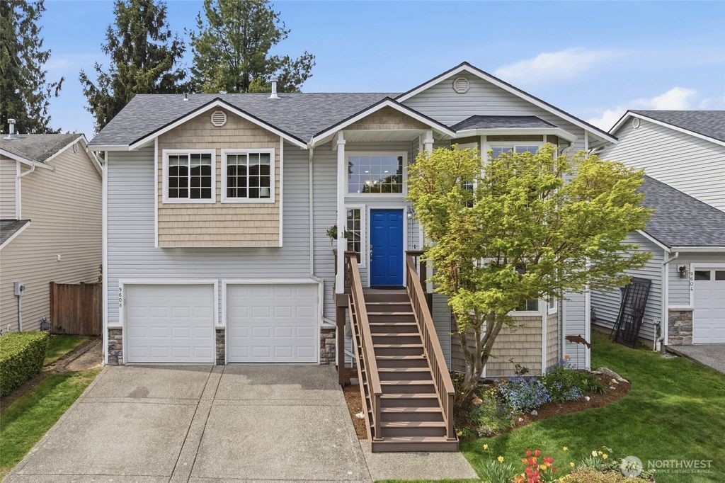 Photo of 9608 25th Drive SE, Everett, WA 98208 (MLS # 2508313)