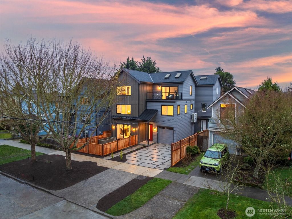 Photo of 2851 NW 70th Street, Seattle, WA 98117 (MLS # 2515345)