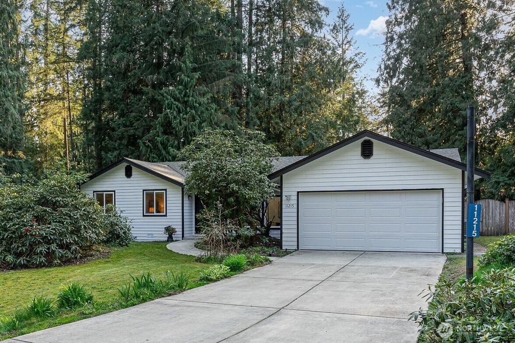 Photo of 11215 320th Avenue NE, Carnation, WA 98014 (MLS # 2365224)