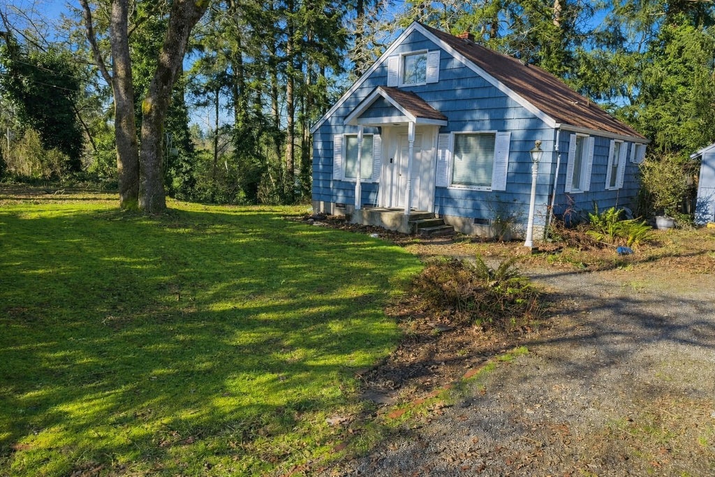 Photo of 8727 Moreland Avenue SW, Lakewood, WA 98498 (MLS # 2595253)