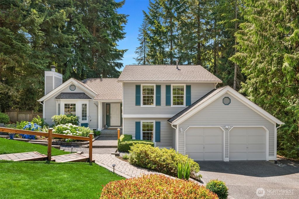 Photo of 13297 SE 54th Place, Bellevue, WA 98006 (MLS # 2405039)