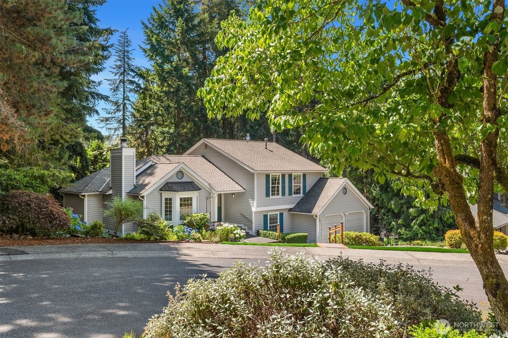 Photo of 13297 SE 54th Place, Bellevue, WA 98006 (MLS # 2405039)