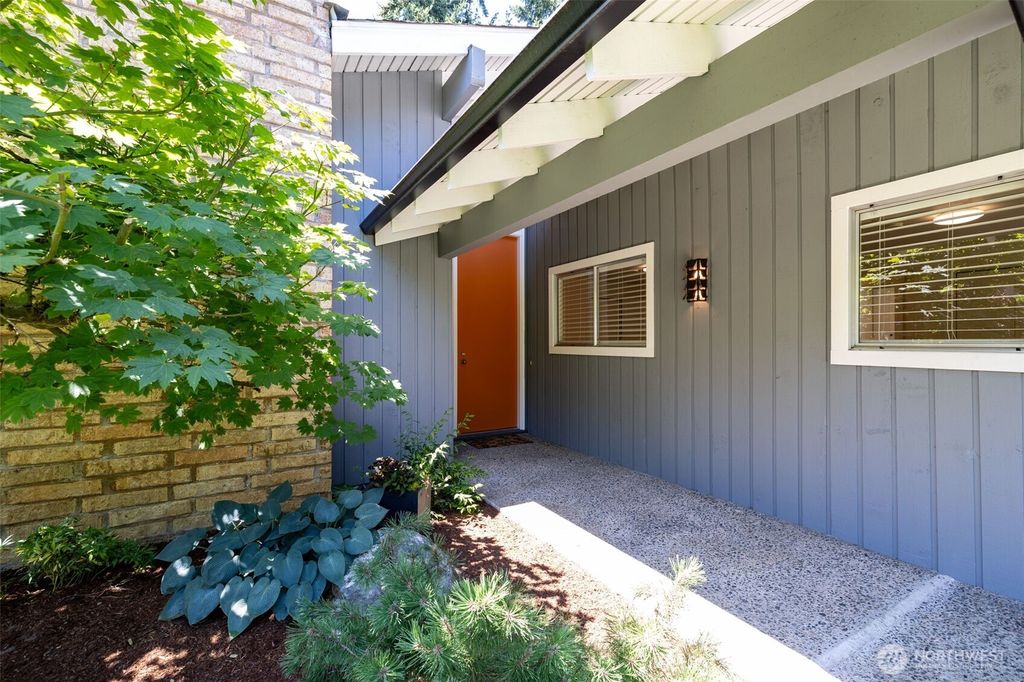 Photo of 6401 146th Avenue NE, Redmond, WA 98052 (MLS # 2405709)