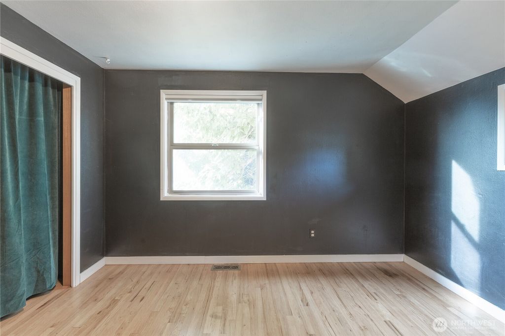 listing image 9362305920483853266