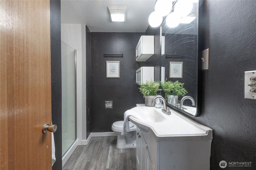 listing image 9363713831084852685