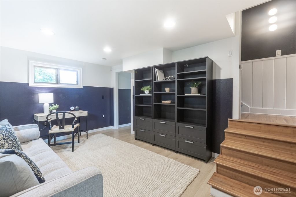 listing image 9361340585915155785