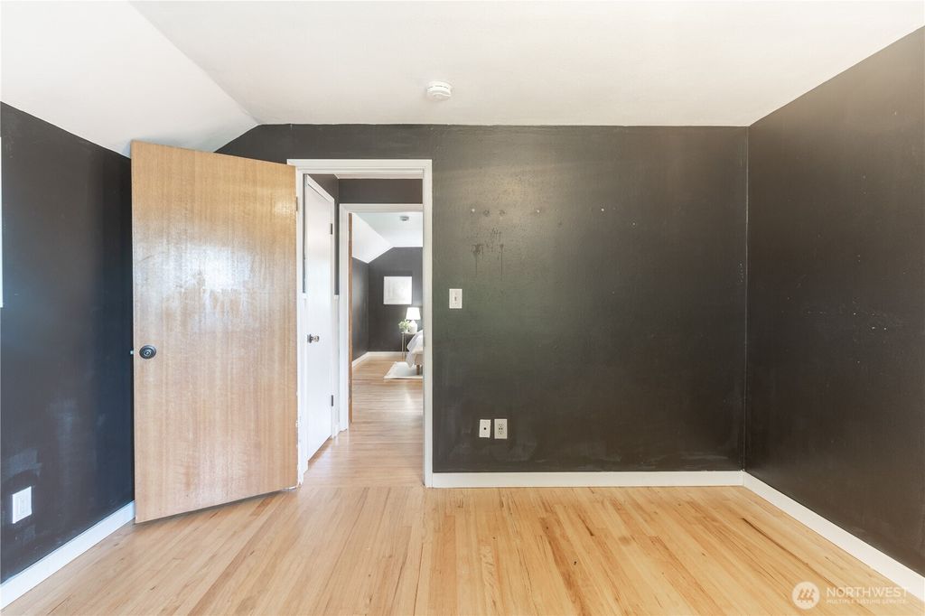 listing image 9362730177509021890