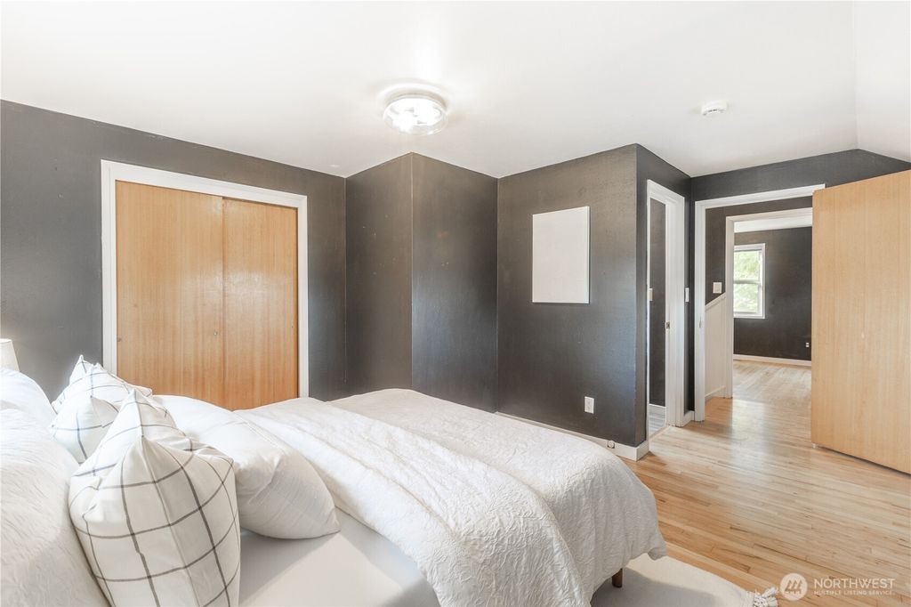 listing image 9368944035924995933