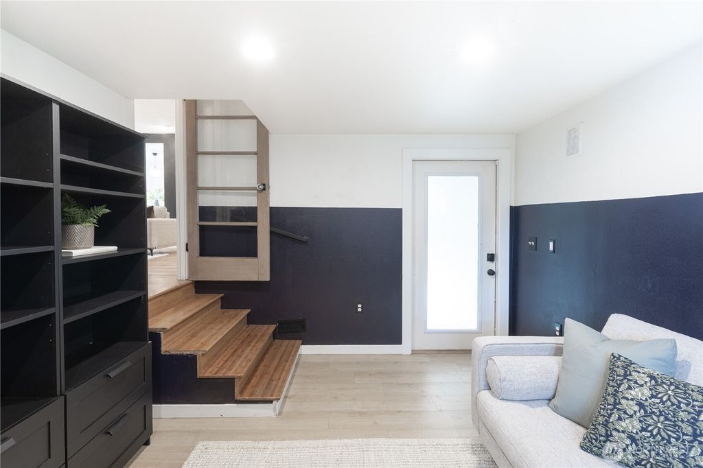 listing image 9361916179755607798