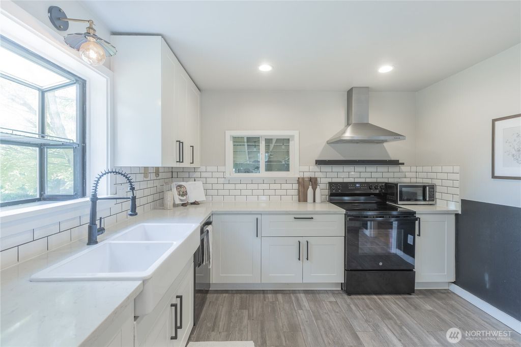 listing image 9364938505427487232
