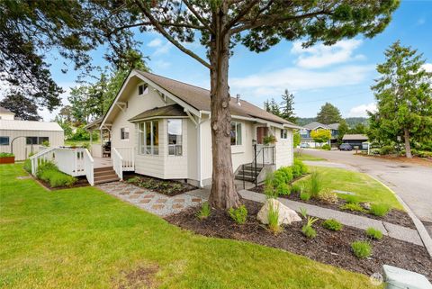 Photo of 707 Poplar Drive, Bellingham, WA 98226 (MLS # 2527843)