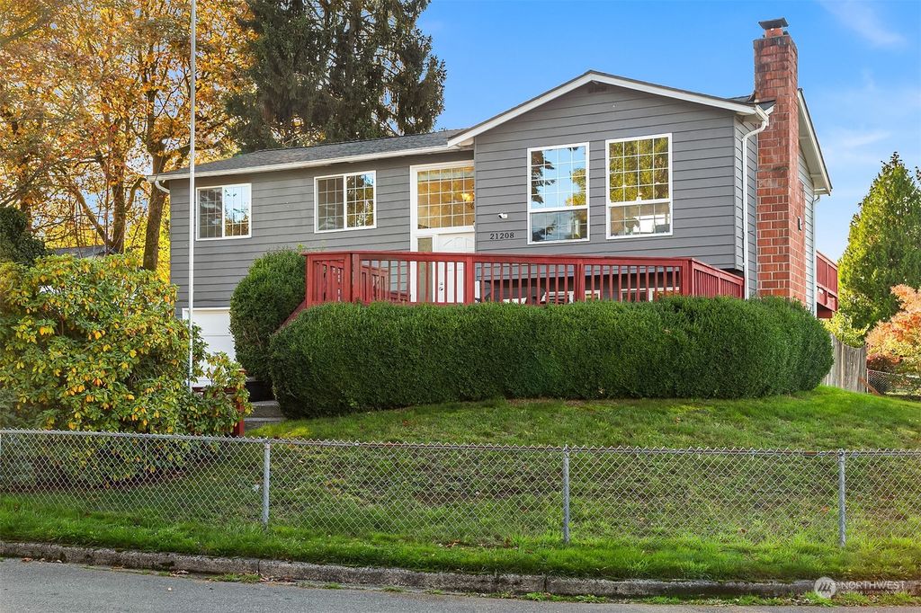 Photo of 21208 3rd Avenue W, Bothell, WA 98021 (MLS # 2306683)