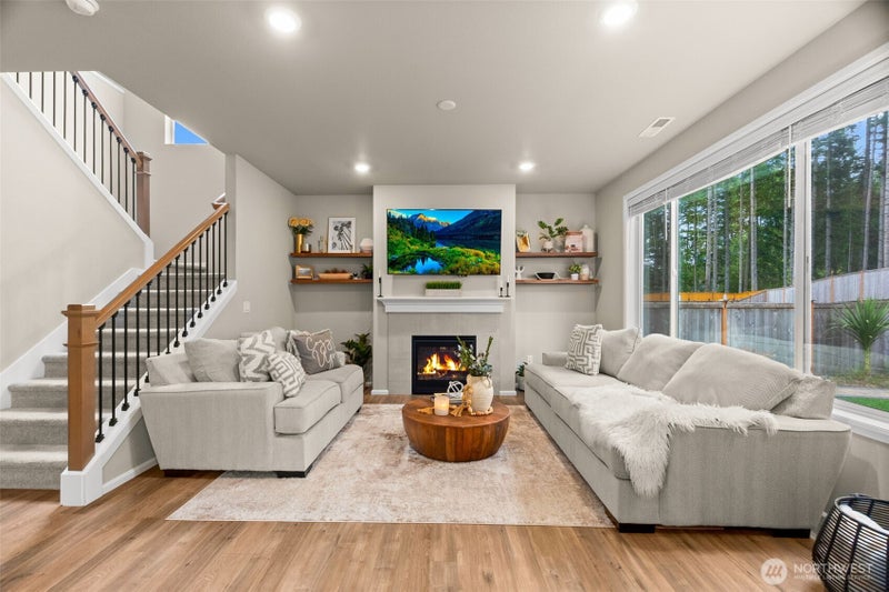 17803 130th Avenue E