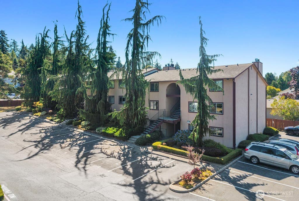 Photo of 4904 81st Place SW #105, Mukilteo, WA 98275 (MLS # 2568203)