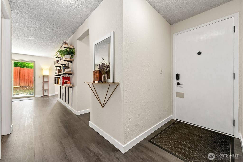 Photo of 4904 81st Place SW #105, Mukilteo, WA 98275 (MLS # 2568203)