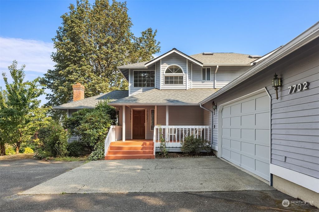 Photo of 7702 151st Avenue NE, Redmond, WA 98052 (MLS # 1986680)