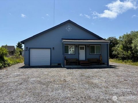 163 Wishkah Street SW Ocean Shores WA 98569